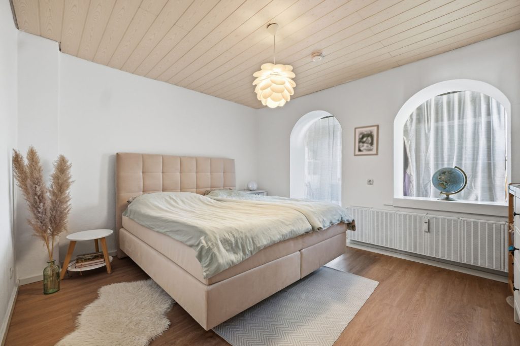 Gütelhöfer Immobilien - Immobilienangebot - Rheinbach - Alle - Attraktives Wohn- und Geschäftshaus in bester Lage von Rheinbach mit optionalem Baugrundstück