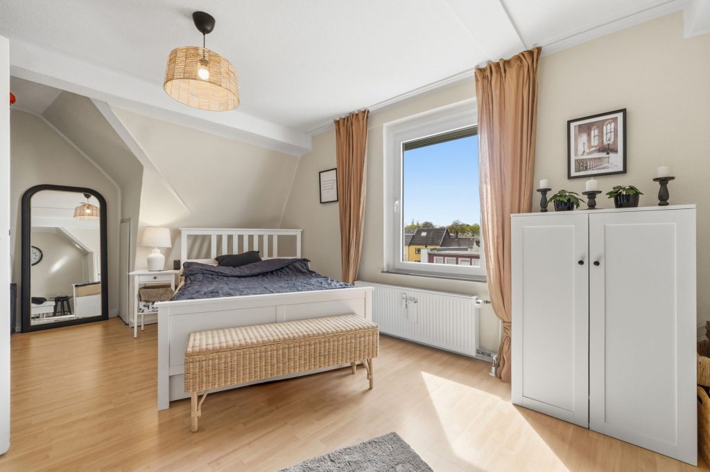 Gütelhöfer Immobilien - Immobilienangebot - Rheinbach - Alle - Attraktives Wohn- und Geschäftshaus in bester Lage von Rheinbach mit optionalem Baugrundstück
