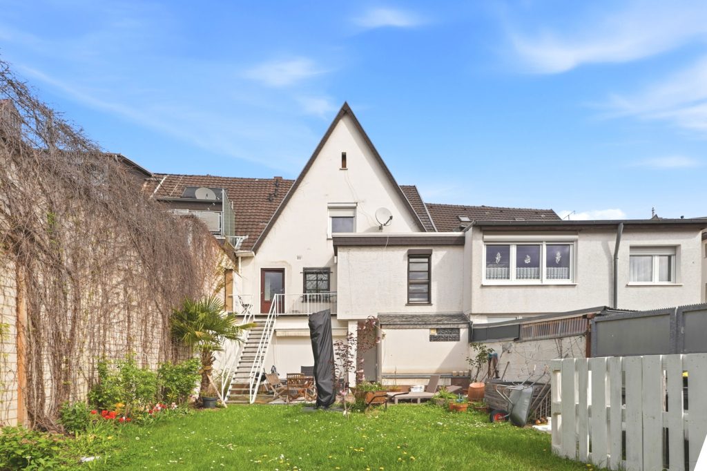 Gütelhöfer Immobilien - Immobilienangebot - Rheinbach - Alle - Attraktives Wohn- und Geschäftshaus in bester Lage von Rheinbach mit optionalem Baugrundstück