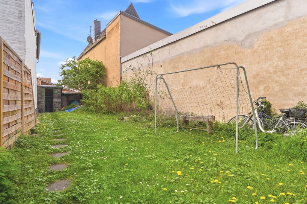 Gütelhöfer Immobilien - Immobilienangebot - Rheinbach - Alle - Attraktives Wohn- und Geschäftshaus in bester Lage von Rheinbach mit optionalem Baugrundstück