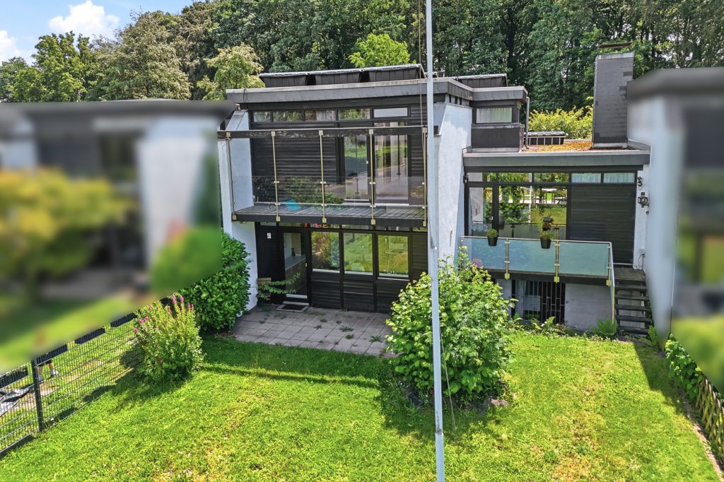 Gütelhöfer Immobilien - Immobilienangebot - Meckenheim - Alle - Lichtdurchfluteter Split-Level-Wohntraum mit PV Anlage, zwei Terrassen, offenem Kamin und Garage
