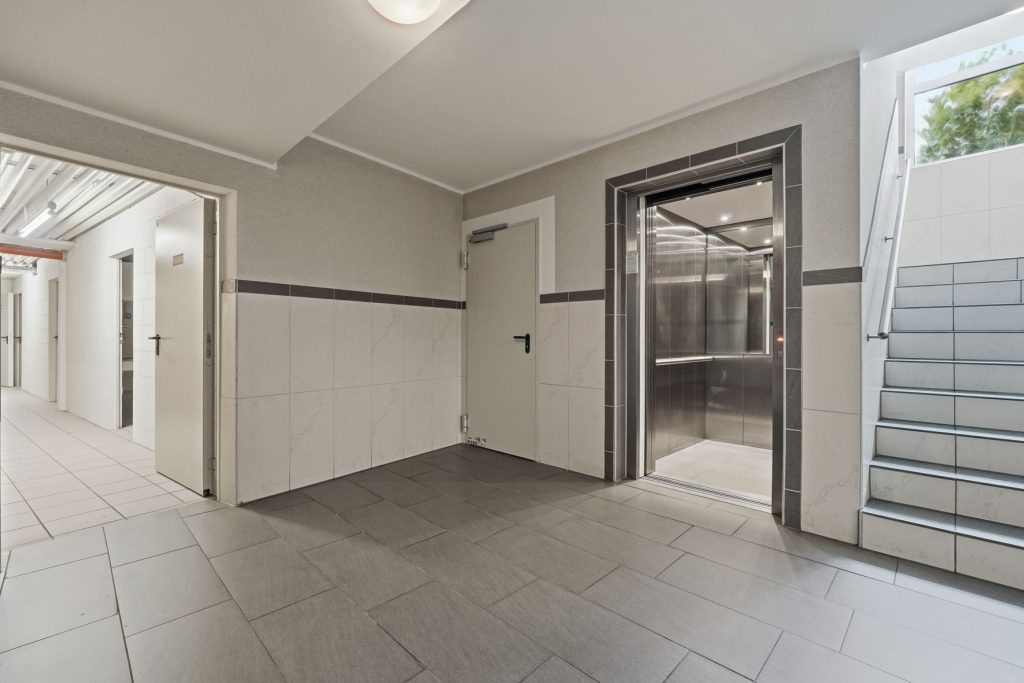 Gütelhöfer Immobilien - Immobilienangebot - Rheinbach - Alle - Barrierearme 2-Zimmer Erdgeschosswohnung mit Balkon, Aufzug und Kfz-Stellplatz in Rheinbach Stadt