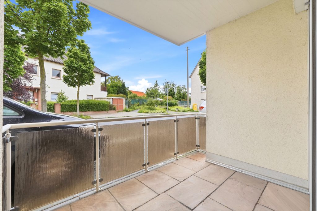 Gütelhöfer Immobilien - Immobilienangebot - Rheinbach - Alle - Barrierearme 2-Zimmer Erdgeschosswohnung mit Balkon, Aufzug und Kfz-Stellplatz in Rheinbach Stadt