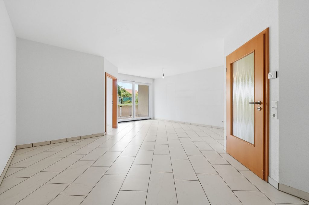 Gütelhöfer Immobilien - Immobilienangebot - Rheinbach - Alle - Barrierearme 2-Zimmer Erdgeschosswohnung mit Balkon, Aufzug und Kfz-Stellplatz in Rheinbach Stadt