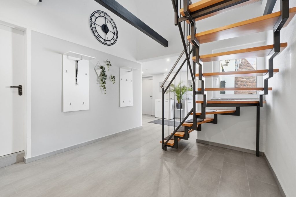 Gütelhöfer Immobilien - Immobilienangebot - Rheinbach / Wormersdorf - Alle - Modernisierte Doppelhaushälfte mit Garage, Terrasse, Balkon und viel Wohnkomfort in Wormersdorf