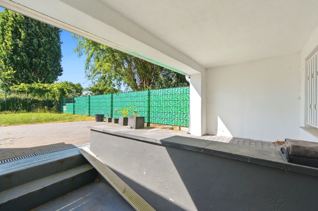 Gütelhöfer Immobilien - Immobilienangebot - Rheinbach / Wormersdorf - Alle - Modernisierte Doppelhaushälfte mit Garage, Terrasse, Balkon und viel Wohnkomfort in Wormersdorf