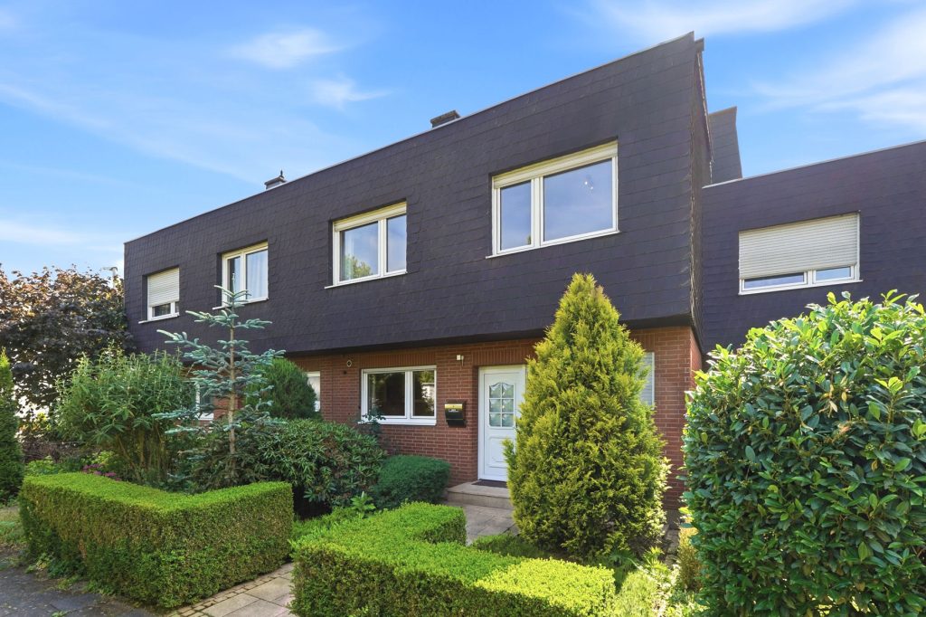 Gütelhöfer Immobilien - Immobilienangebot - Meckenheim - Alle - Großzügiges und bezugsfreies Reihenmittelhaus mit Garten und Garage in beliebter Lage von Meckenheim