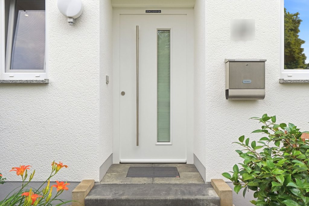 Gütelhöfer Immobilien - Immobilienangebot - Rheinbach - Alle - Kaufen und einziehen! Modernes Reihenendhaus in beliebter Lage mit PV-Anlage, Garage und Einbauküche