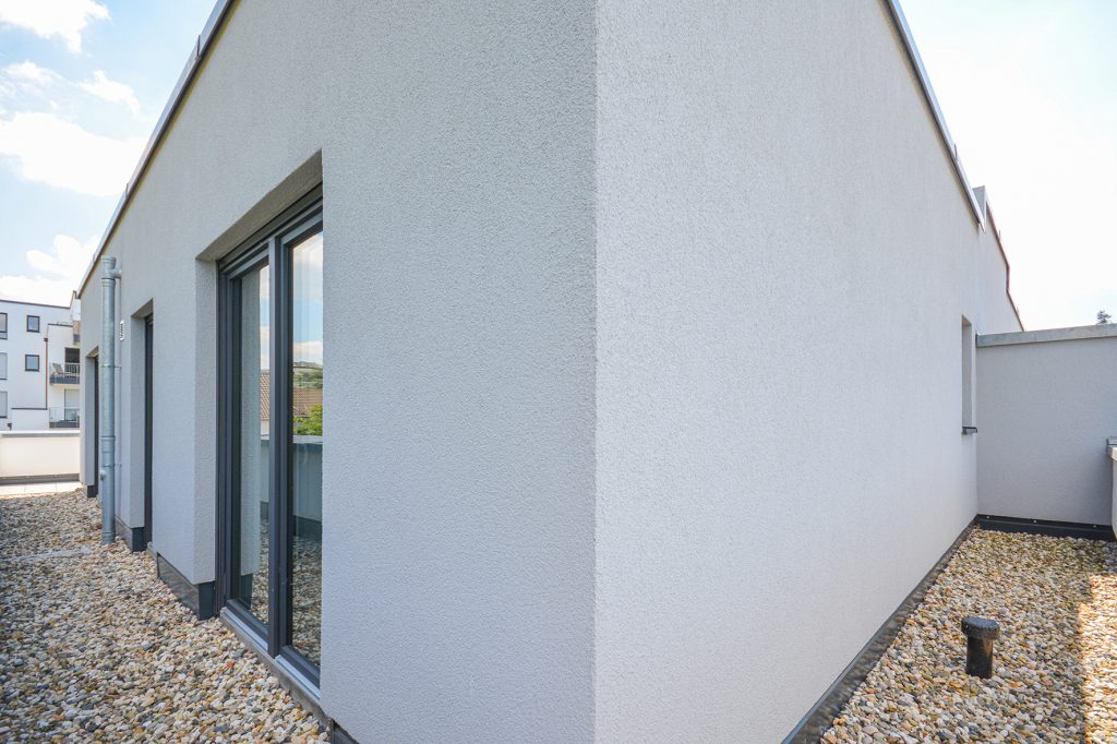 Gütelhöfer Immobilien - Immobilienangebot - Köln / Sürth - Alle - Erstbezug! Exklusive 3-Zimmer-Wohnung mit Dachterrasse und TG-Stellplatz in Rheinnähe von Köln-Sürth