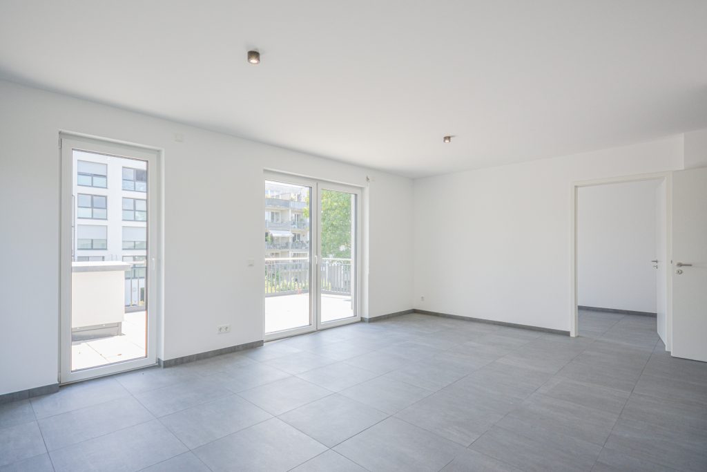 Gütelhöfer Immobilien - Immobilienangebot - Köln / Sürth - Alle - Erstbezug! Exklusive 3-Zimmer-Wohnung mit Dachterrasse und TG-Stellplatz in Rheinnähe von Köln-Sürth