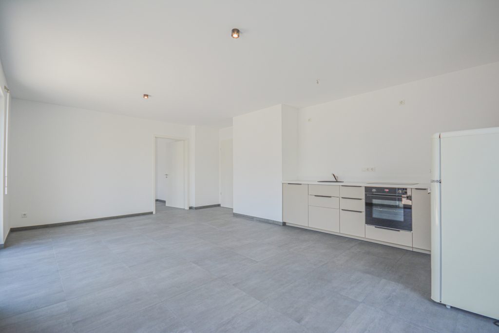 Gütelhöfer Immobilien - Immobilienangebot - Köln / Sürth - Alle - Erstbezug! Exklusive 3-Zimmer-Wohnung mit Dachterrasse und TG-Stellplatz in Rheinnähe von Köln-Sürth