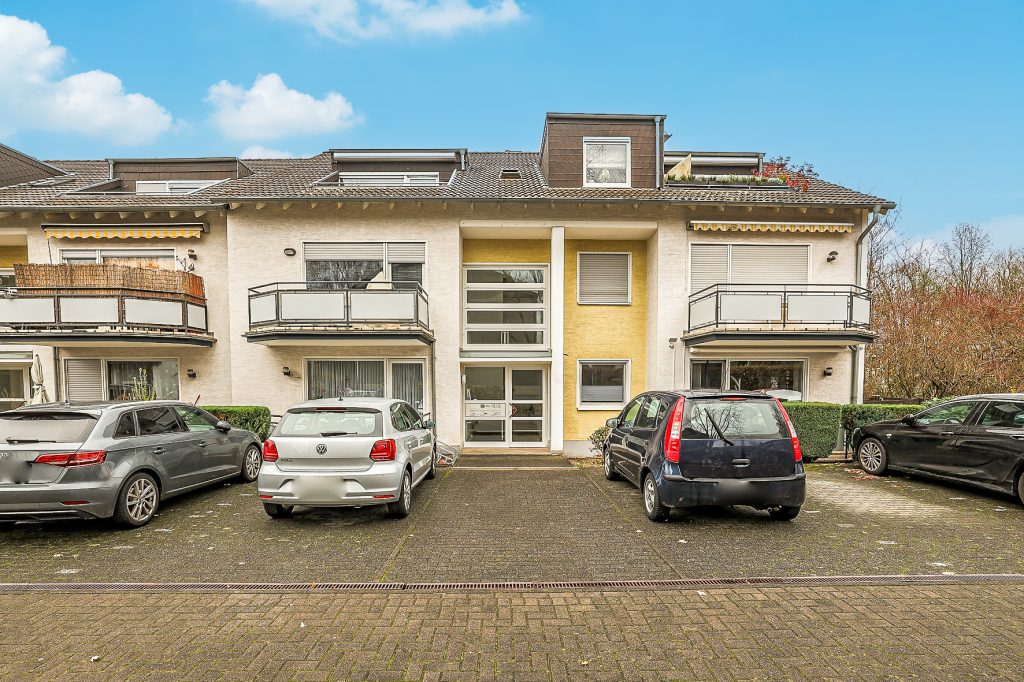 Gütelhöfer Immobilien - Immobilienangebot - Bonn / Beuel - Alle - Ideale Kapitalanlage! Solide vermietete 2-Zimmer-Wohnung mit Balkon und Stellplatz in Bonn-Beuel