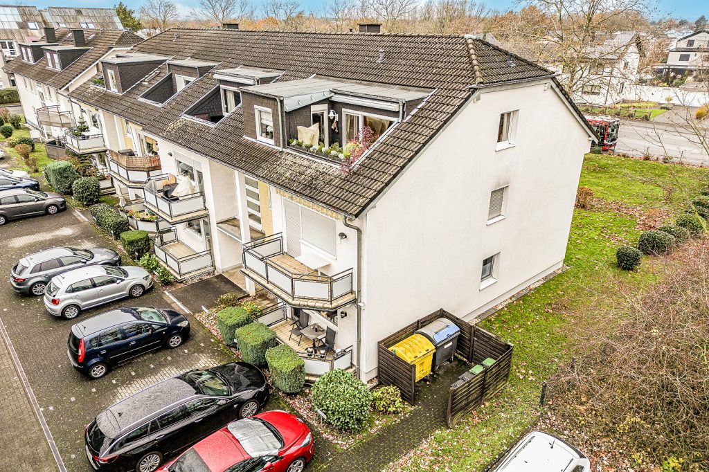 Gütelhöfer Immobilien - Immobilienangebot - Bonn / Beuel - Alle - Ideale Kapitalanlage! Solide vermietete 2-Zimmer-Wohnung mit Balkon und Stellplatz in Bonn-Beuel