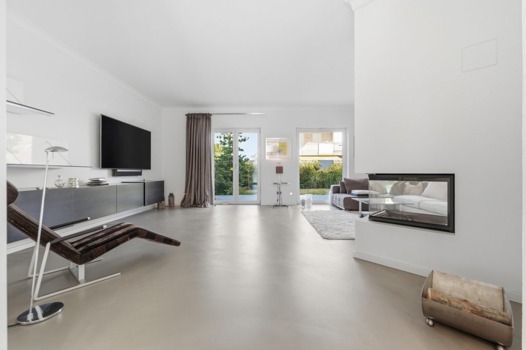 Gütelhöfer Immobilien - Immobilienangebot - Bornheim / Uedorf - Alle - Zeitloses Einfamilienhaus in Uedorf. Exklusives Wohnen in Rheinnähe mit hochwertiger Ausstattung!