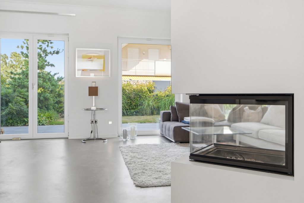 Gütelhöfer Immobilien - Immobilienangebot - Bornheim / Uedorf - Alle - Zeitloses Einfamilienhaus in Uedorf. Exklusives Wohnen in Rheinnähe mit hochwertiger Ausstattung!